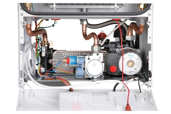 Bosch Gaz 6000W 24KW WBN6000 + дымоход