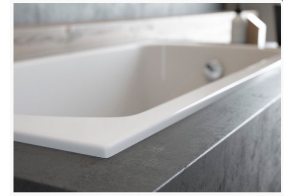 Прямоугольная Акриловая ванна CLASSIC SLIM 1500*700 мм